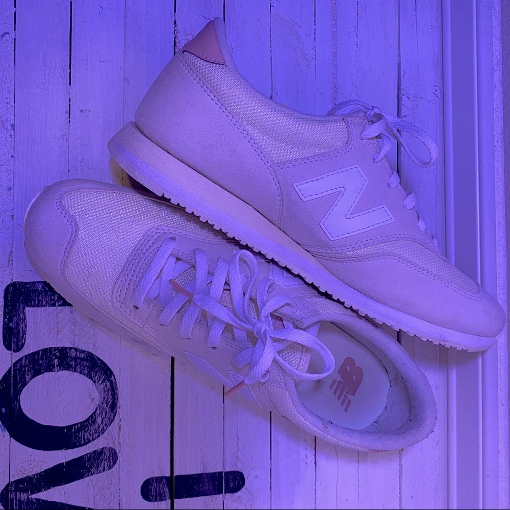 New Balance 620 alll white mens